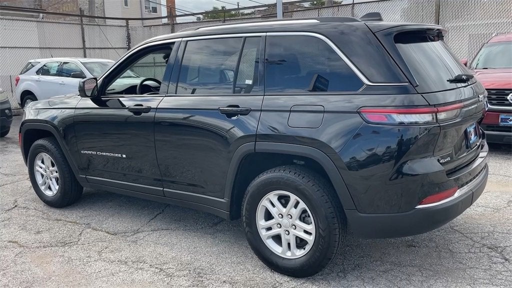 2023 Jeep Grand Cherokee Laredo