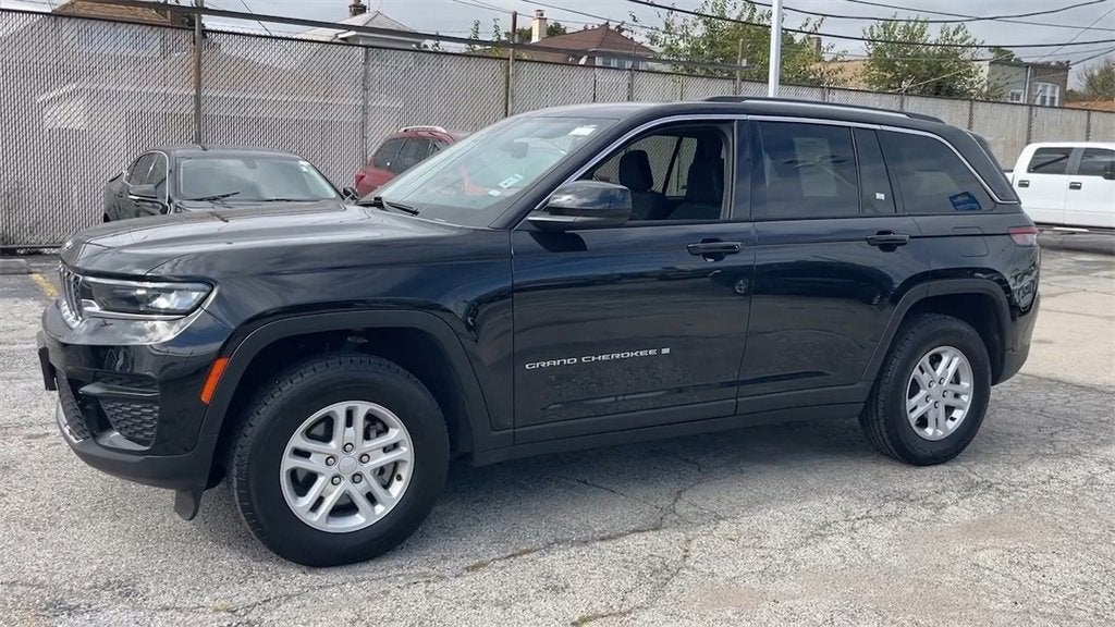2023 Jeep Grand Cherokee Laredo