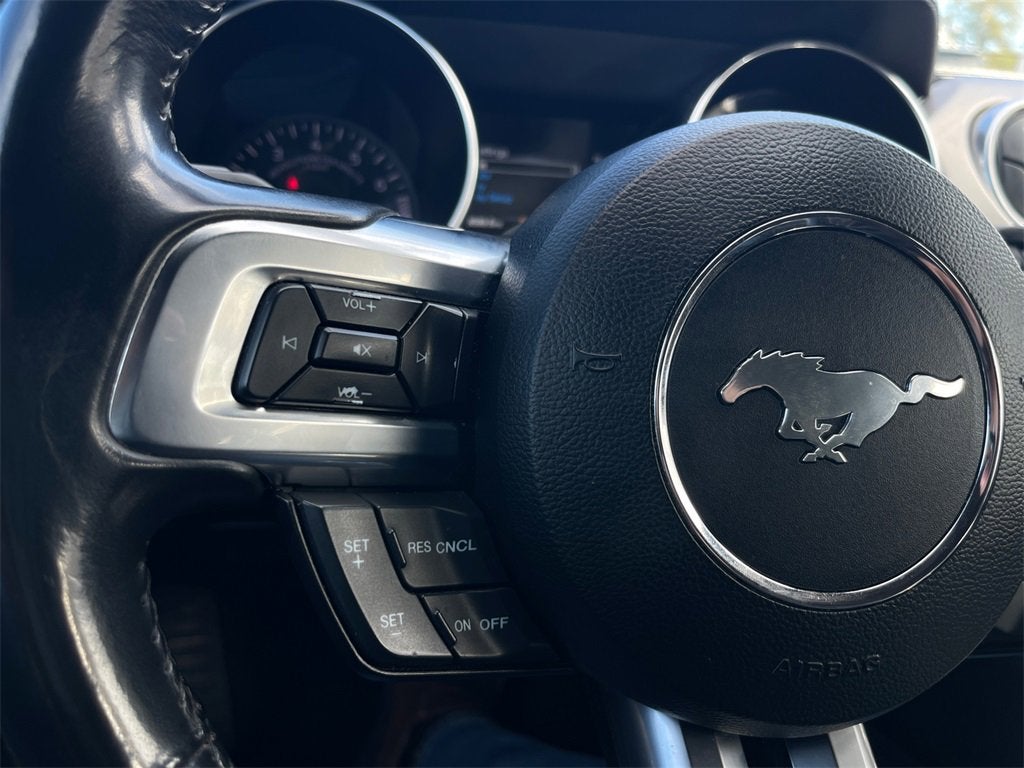 2022 Ford Mustang EcoBoost