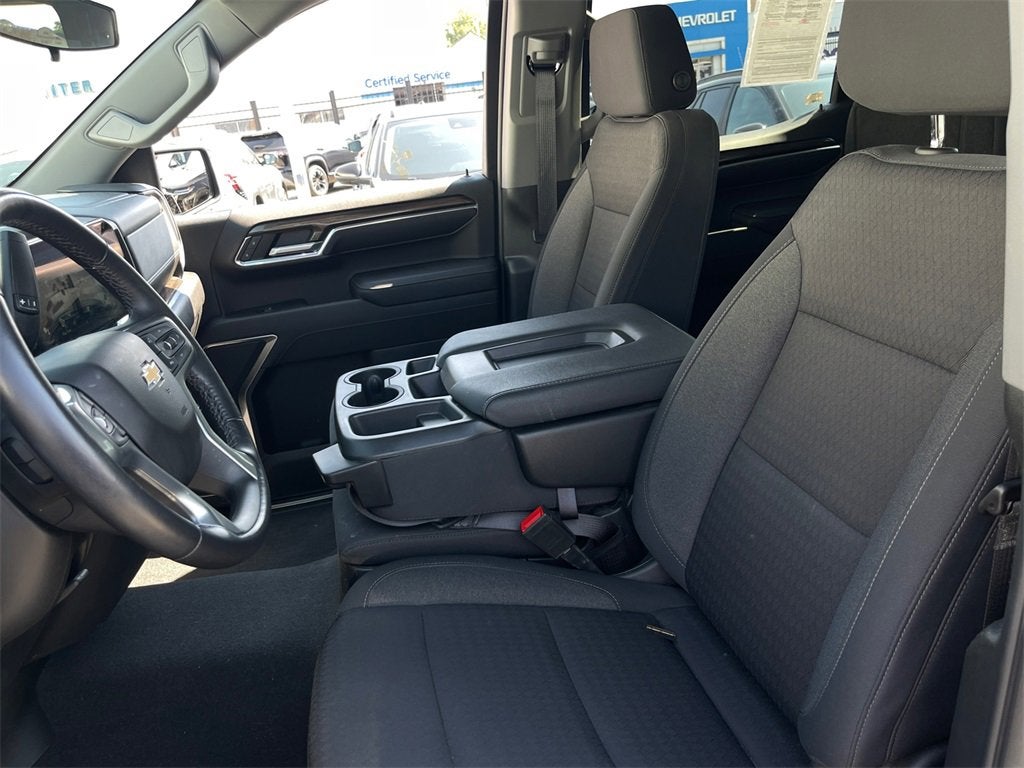 2022 Chevrolet Silverado 1500 LT (2FL)