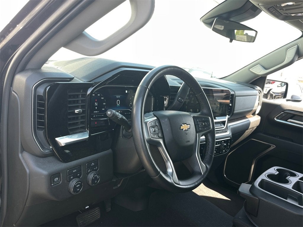 2022 Chevrolet Silverado 1500 LT (2FL)