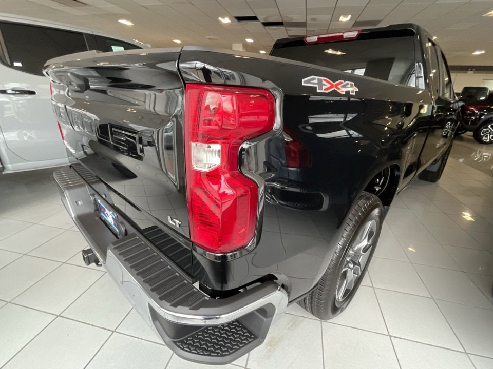 2025 Chevrolet Silverado 1500 LT (2FL)