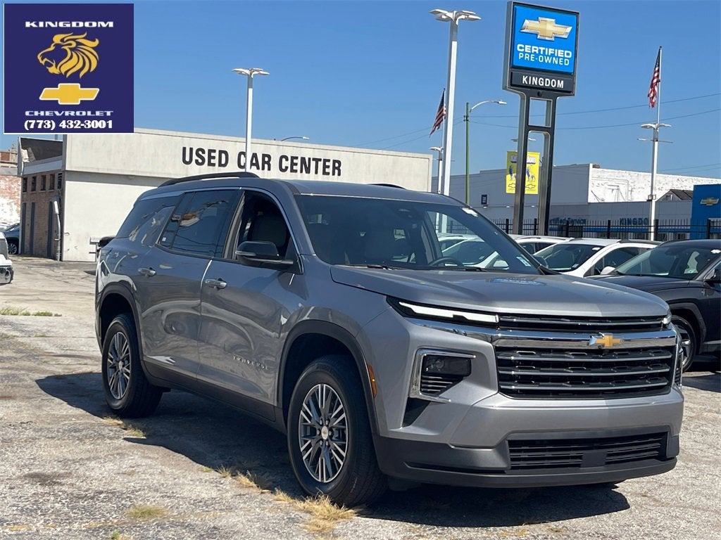 2025 Chevrolet Traverse LT