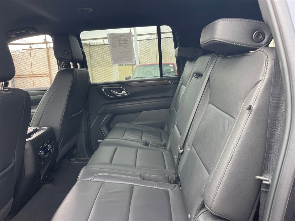 2024 Chevrolet Suburban LT