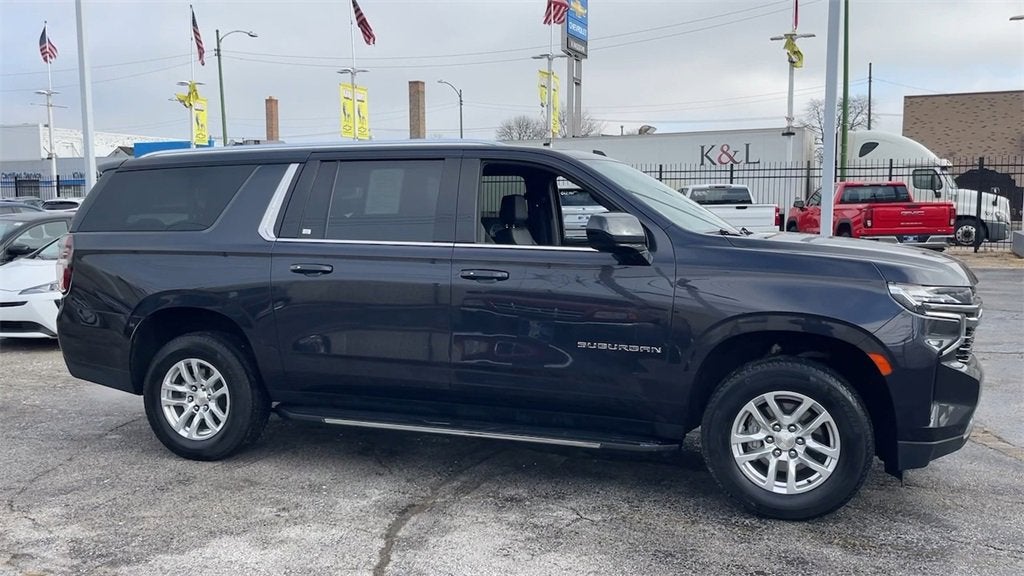 2024 Chevrolet Suburban LT