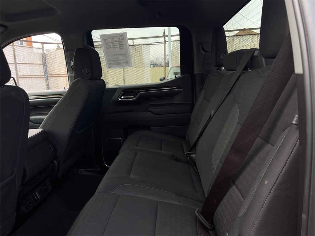 2024 GMC Sierra 1500 SLE