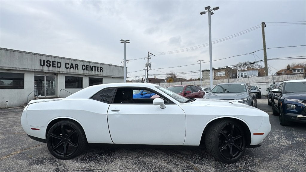 2021 Dodge Challenger SXT