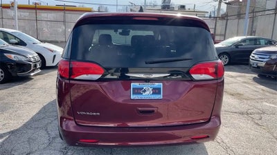 2023 Chrysler Voyager LX