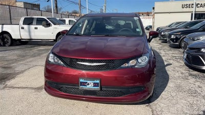 2023 Chrysler Voyager LX