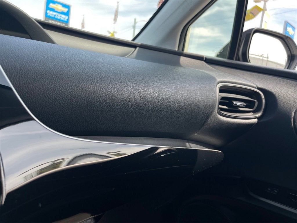 2022 Toyota Prius L Eco