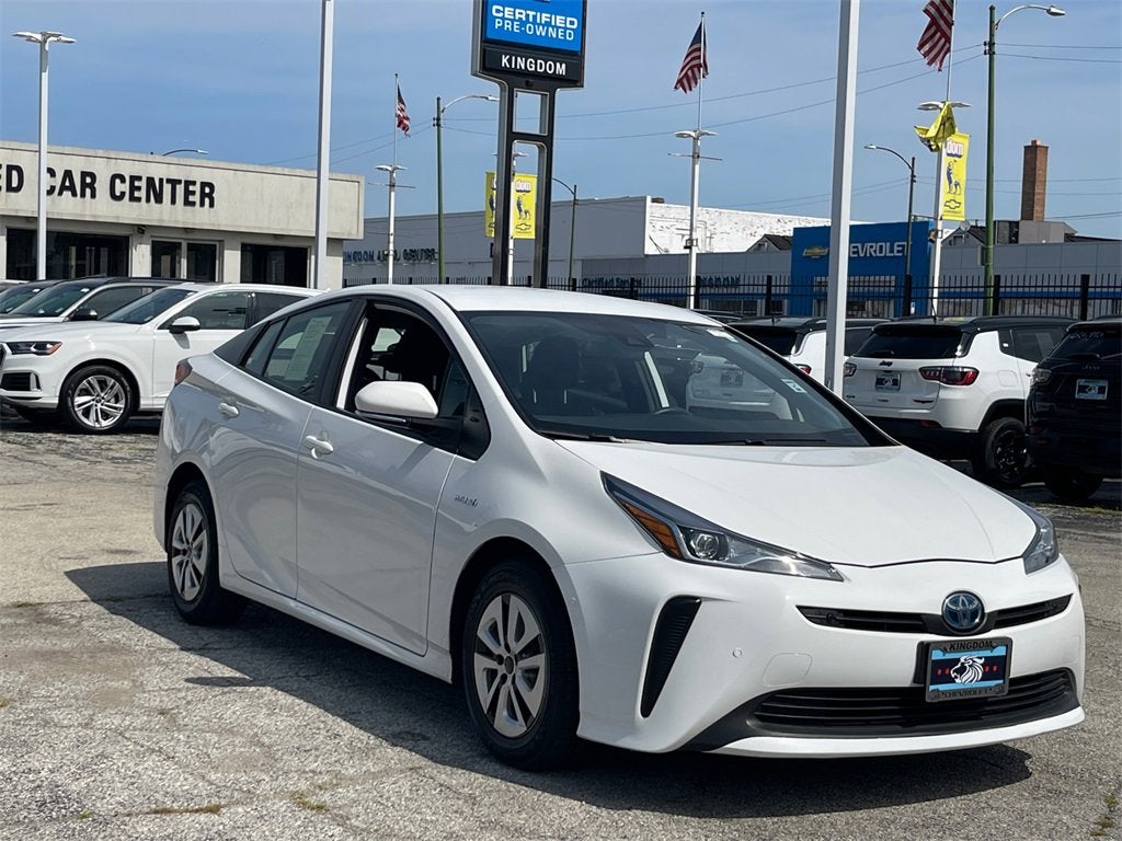 2022 Toyota Prius L Eco