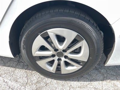 2022 Toyota Prius L Eco