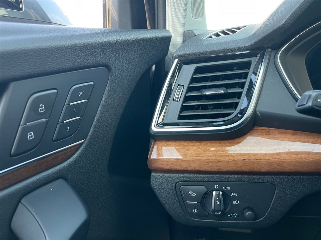 2023 Audi Q5 S line Premium Plus