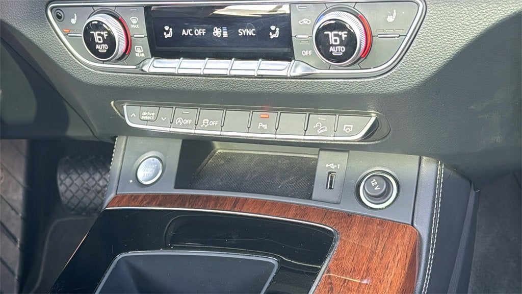 2023 Audi Q5 S line Premium Plus