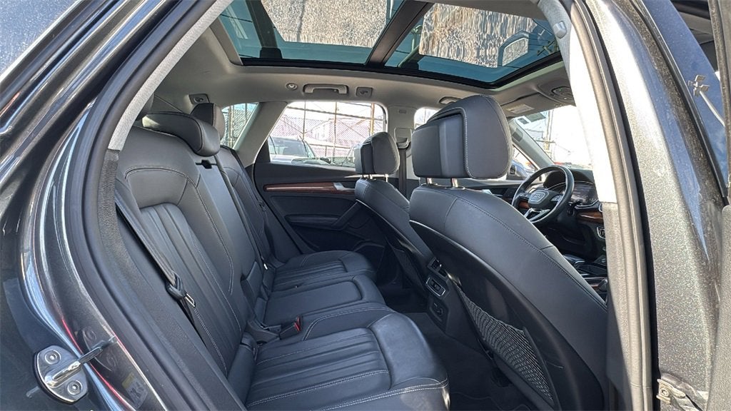 2023 Audi Q5 S line Premium Plus