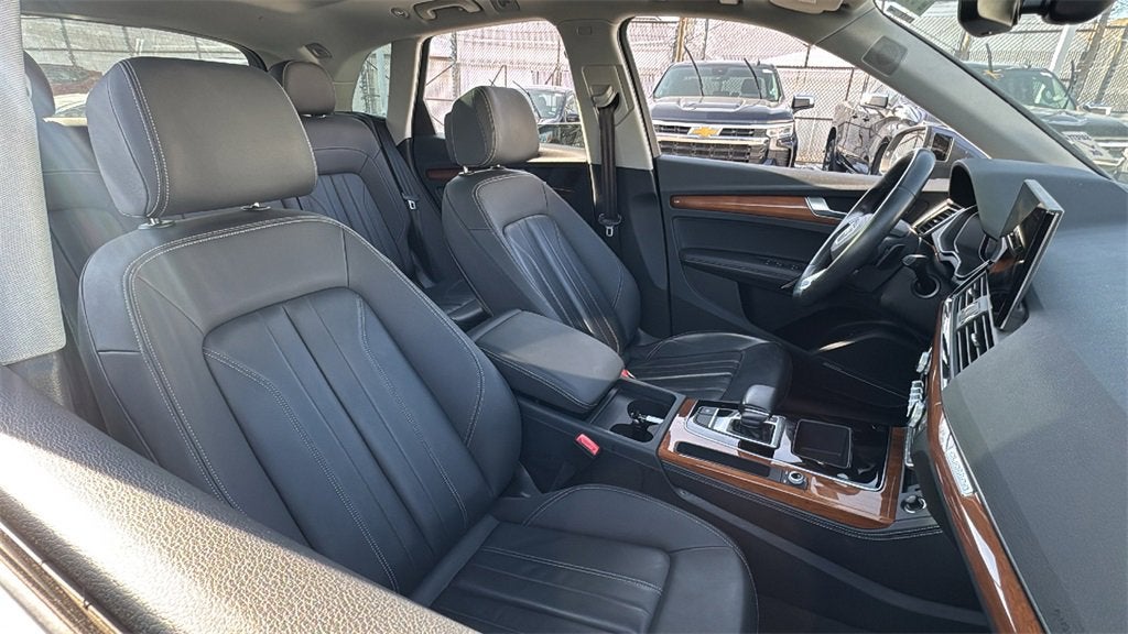 2023 Audi Q5 S line Premium Plus