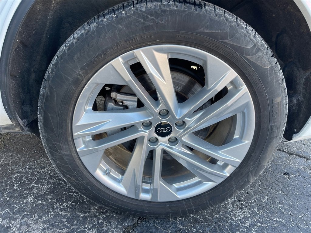 2023 Audi Q7 Premium Plus